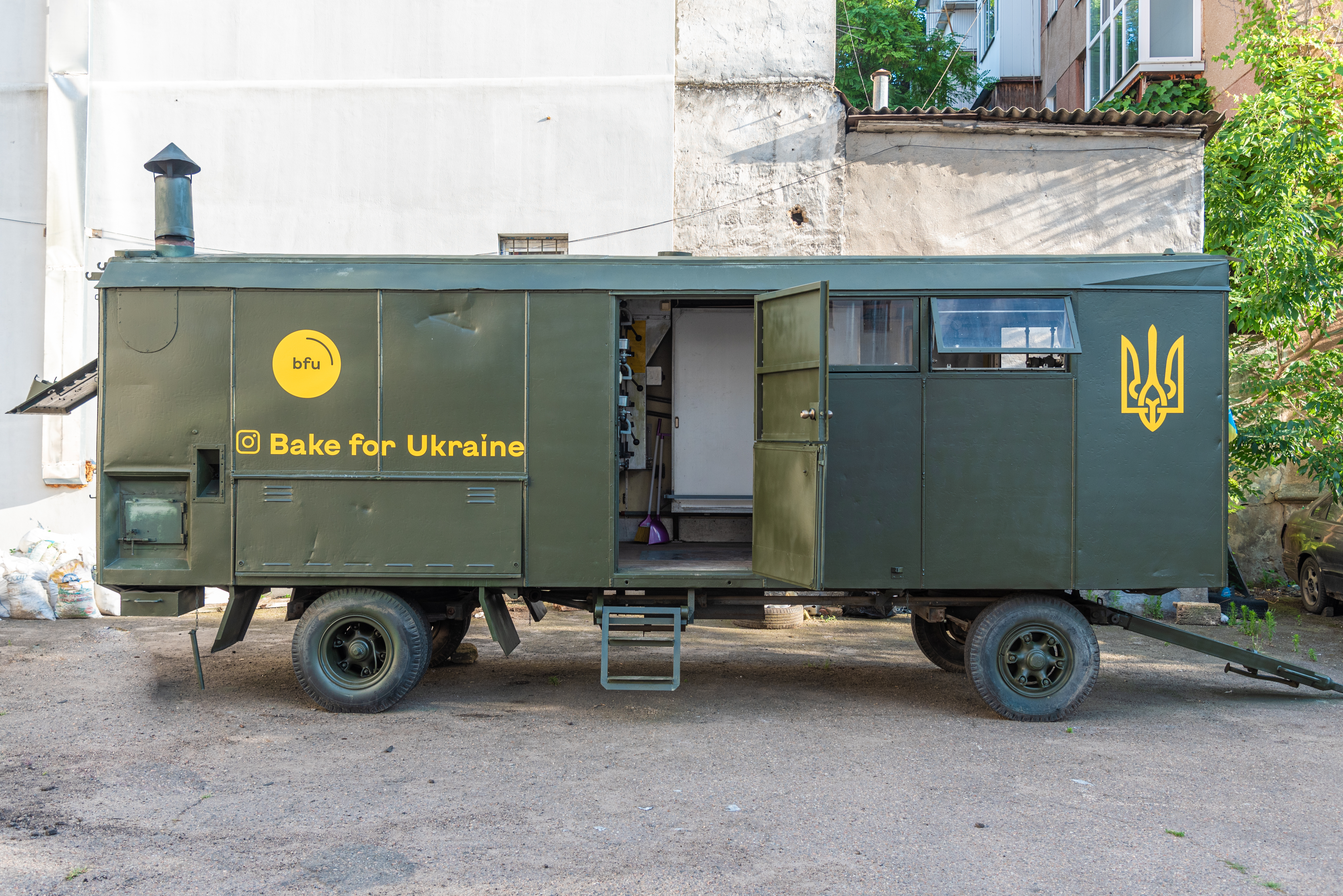 Bake for Ukraine mobile bakery, photo by Oleksandr Baron