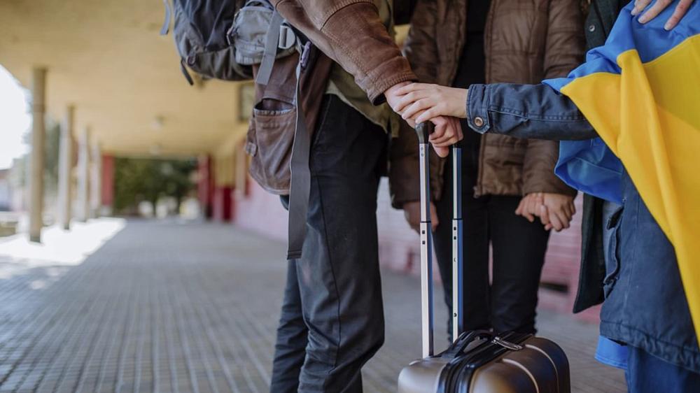 How Does Displacement in Ukraine Reorganize Society?