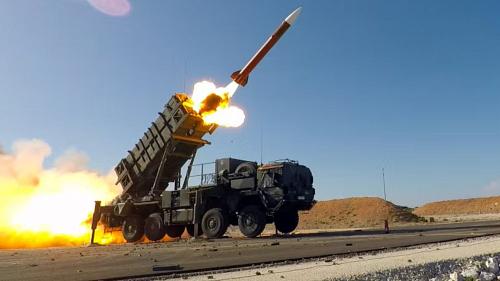 Ukraine Warns: Every Delay in Military Aid Helps Russia